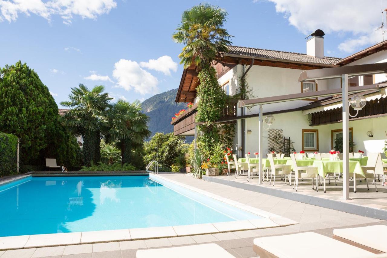 Hotel Gruberhof Мерано Екстериор снимка
