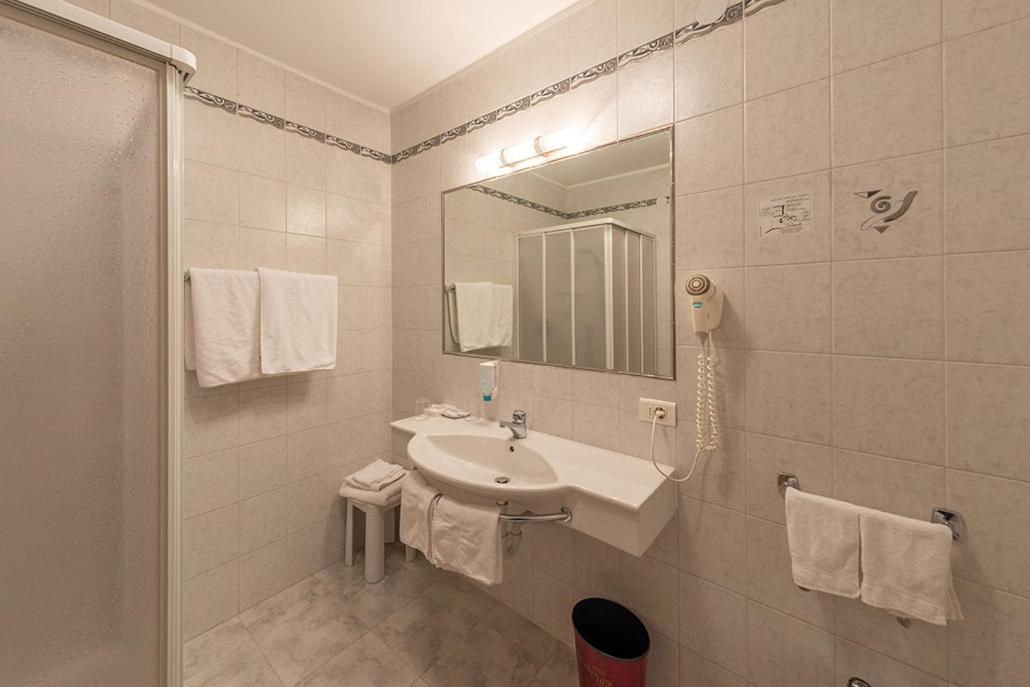 Hotel Gruberhof Мерано Екстериор снимка