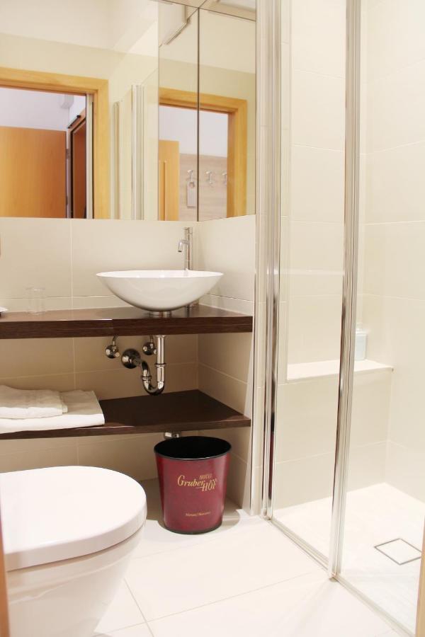 Hotel Gruberhof Мерано Екстериор снимка