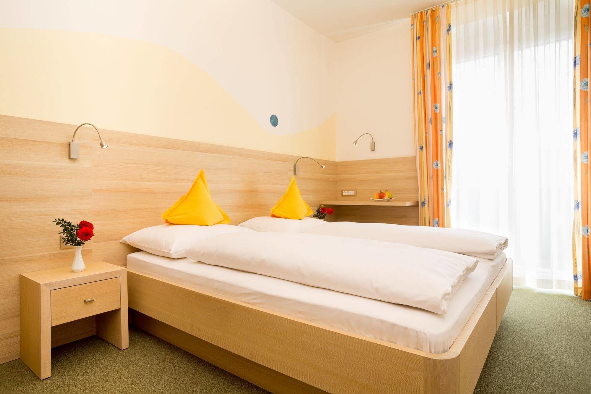 Hotel Gruberhof Мерано Екстериор снимка