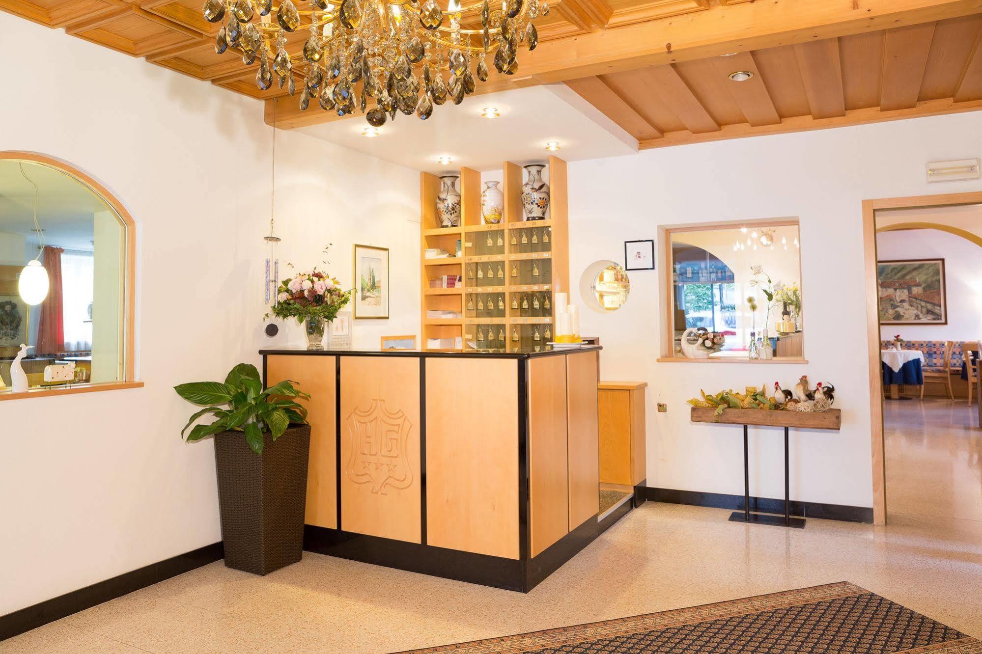 Hotel Gruberhof Мерано Екстериор снимка